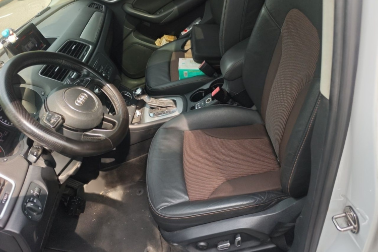 Audi Q3 2018 #19 Audi Q3 2018 car image #19