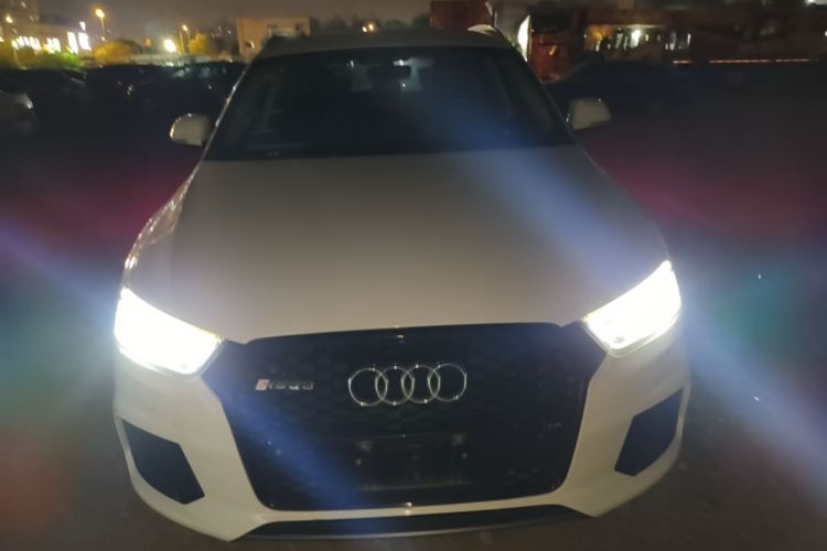 Audi Q3 2018 immagine di auto #3