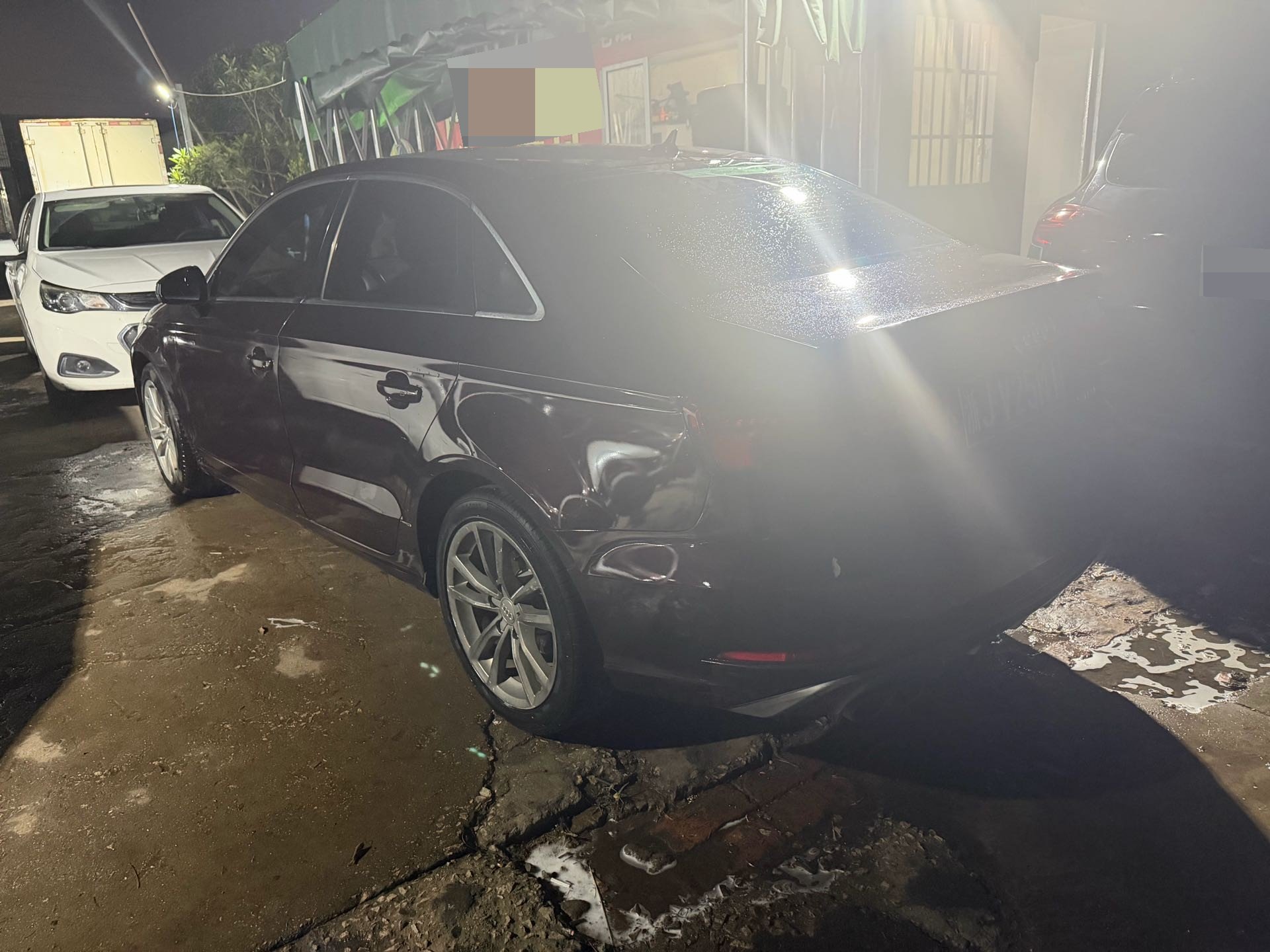 2018 car image #3