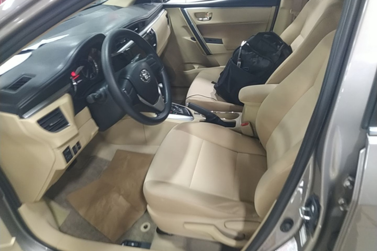 Toyota Corolla 2015 car image #19