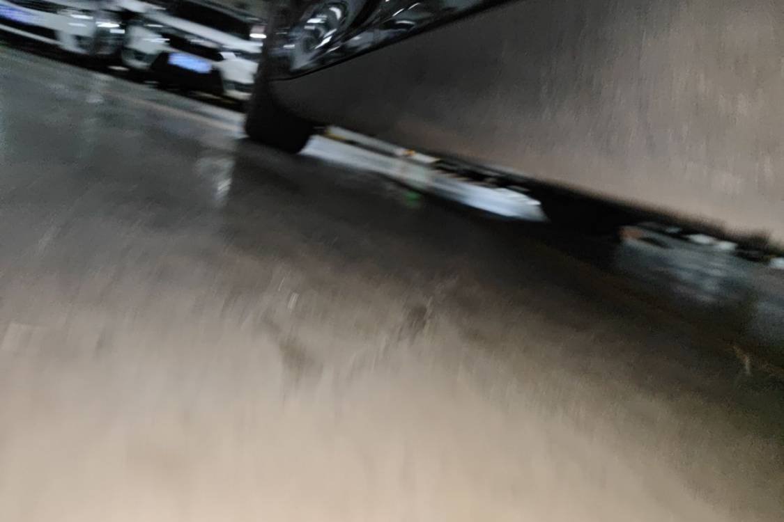 Tesla Model Y 2023 car image #18