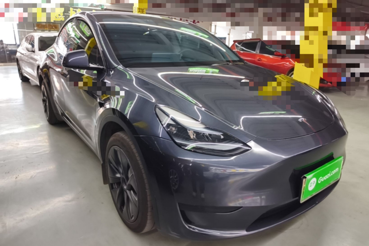 Tesla Model Y 2024 car image #4