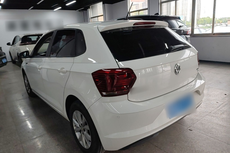 Volkswagen Polo 2021 car image #5