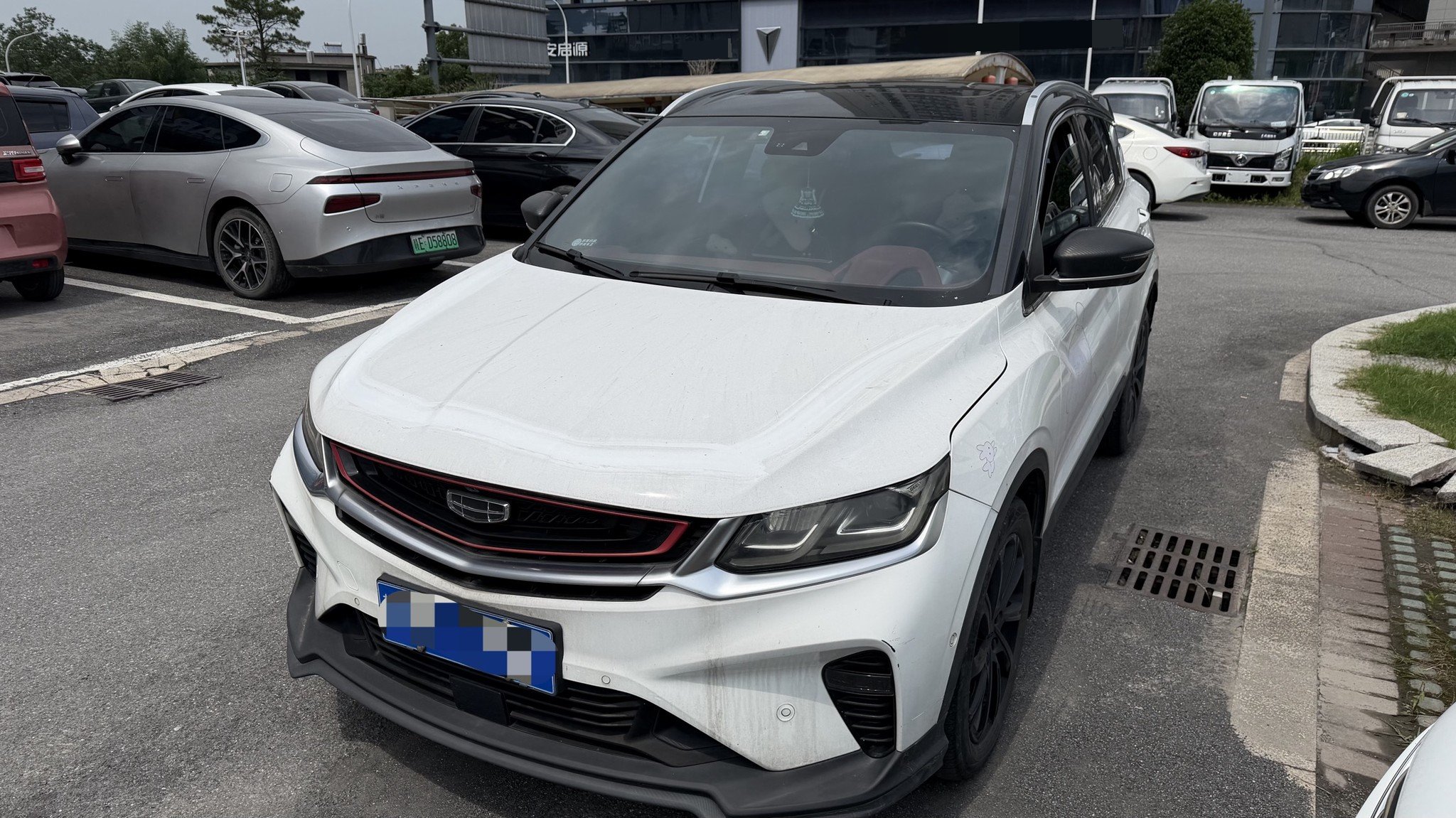 GEELY Coolray 2021 GEELY Coolray 2021 car image