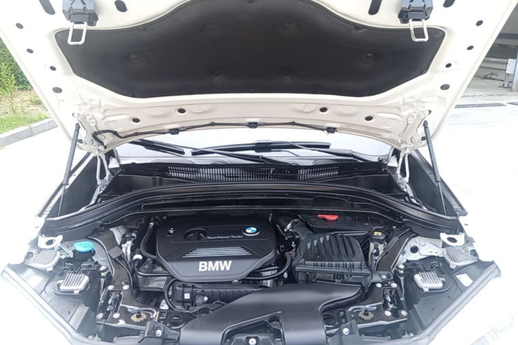 BMW X1 2018 #22 BMW X1 2018 car image #22