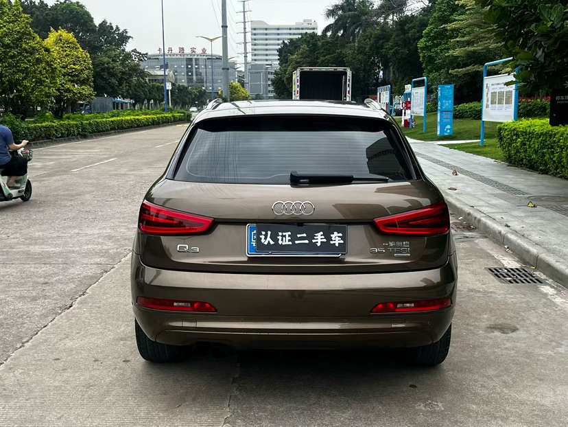 Audi Q3 2014 car image #8