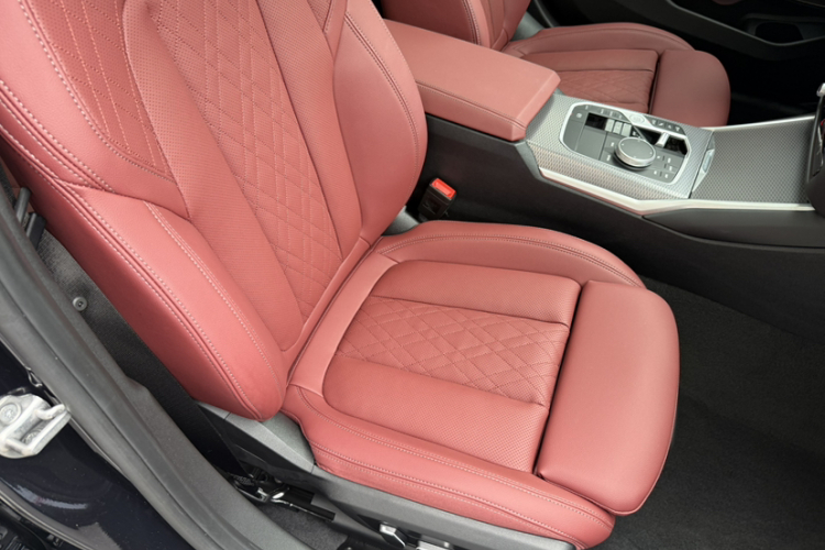 BMW 3 Series 2024 #22 BMW 3 Series 2024 car image #22