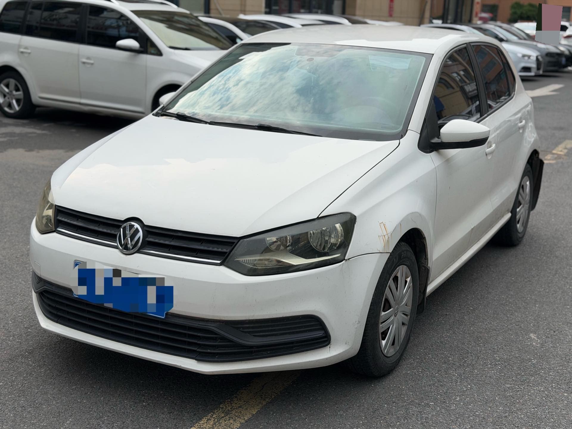 Volkswagen Polo 2016 Volkswagen Polo 2016 car image