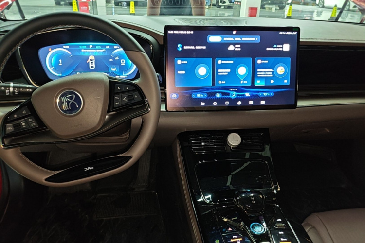 BYD Han 2022 car image #10