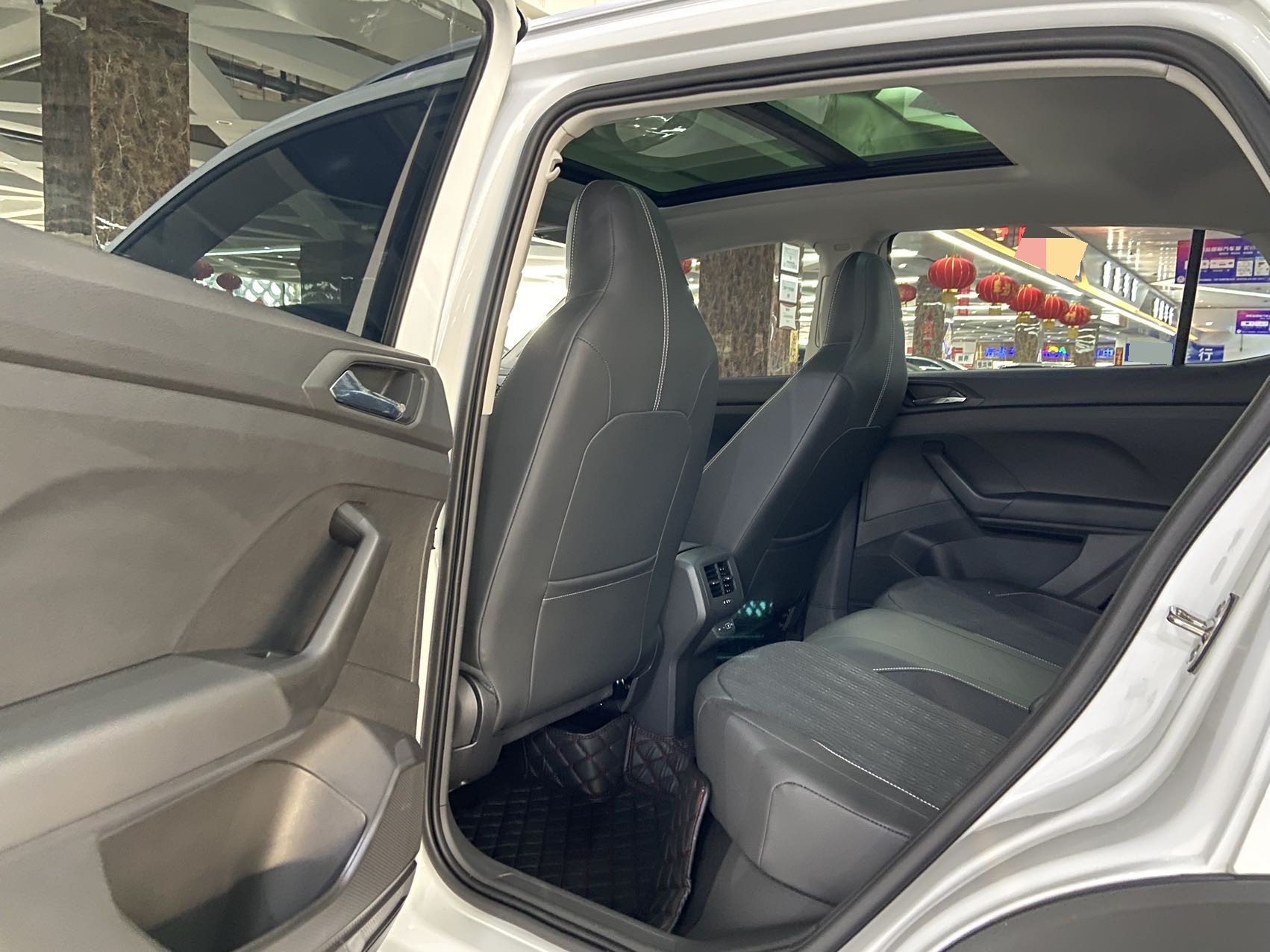 Volkswagen T-Cross 2022 изображение автомобиля #5