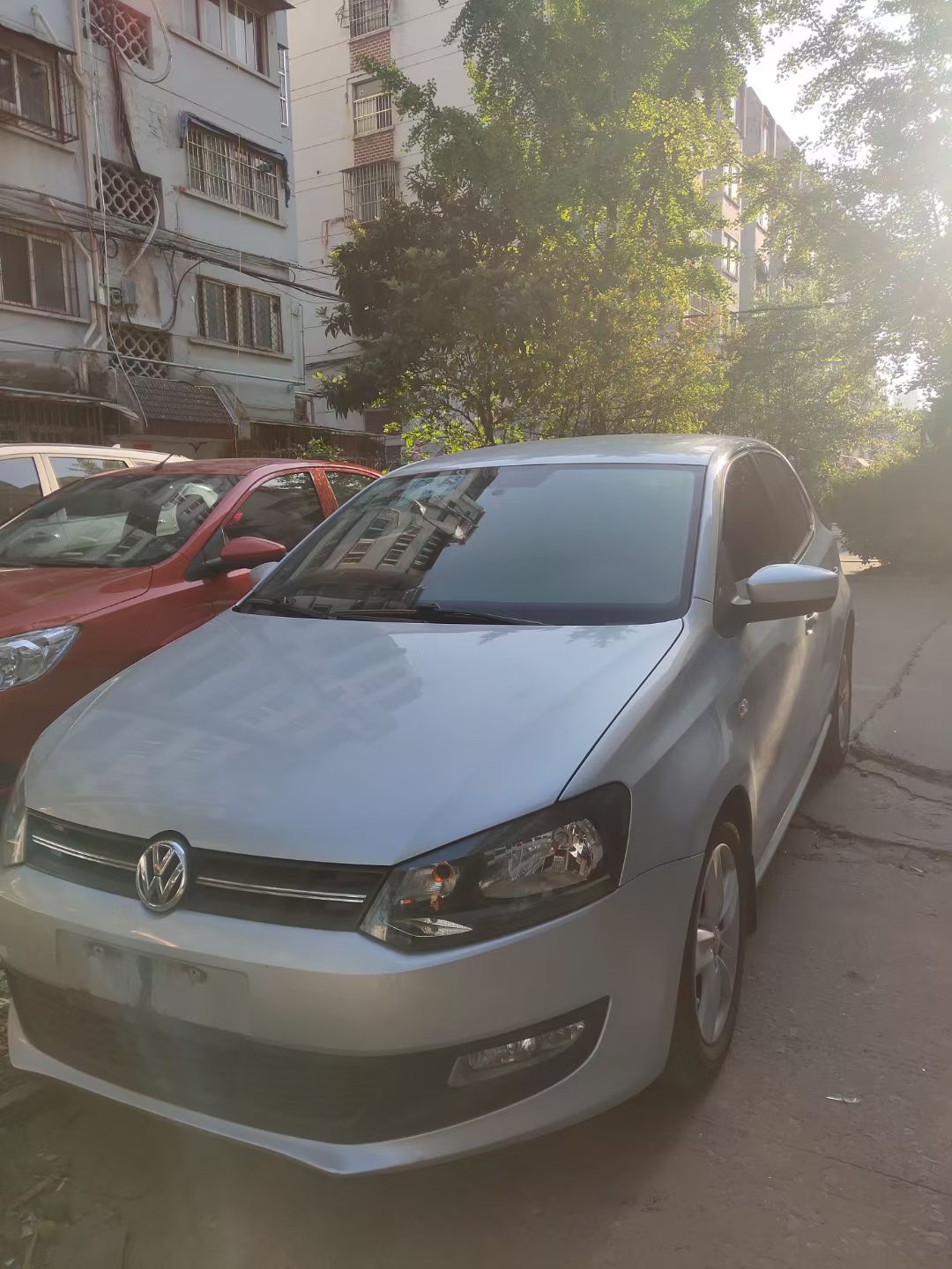 Volkswagen Polo 2012 Volkswagen Polo 2012 car image