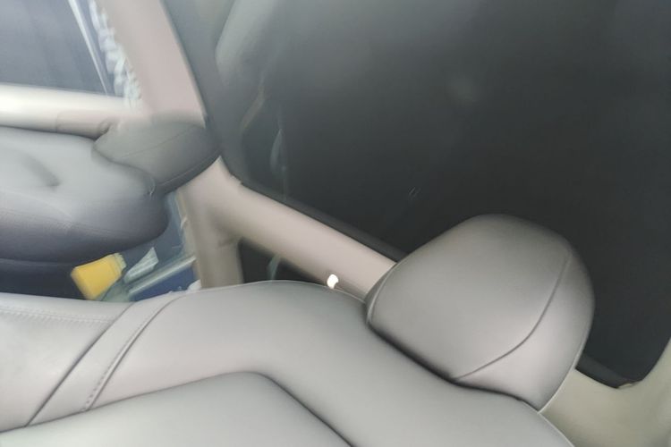 Tesla Model 3 2020 car image #16