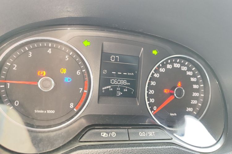 Volkswagen Polo 2016 #16 Volkswagen Polo 2016 car image #16