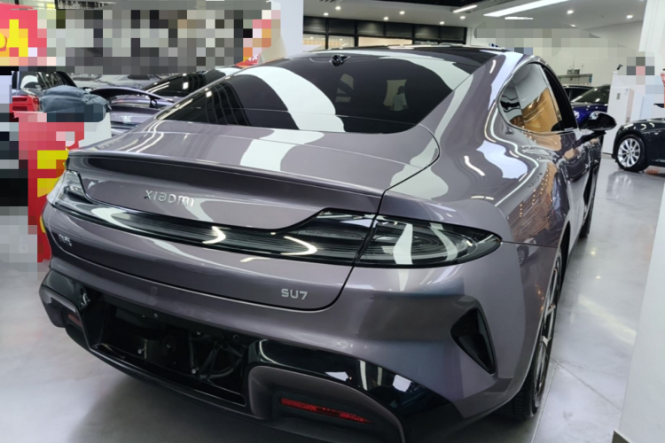 MI SU7 2025 car image #7