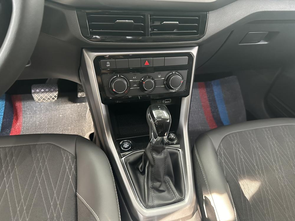 Volkswagen T-Cross 2021 #15 Volkswagen T-Cross 2021 car image #15
