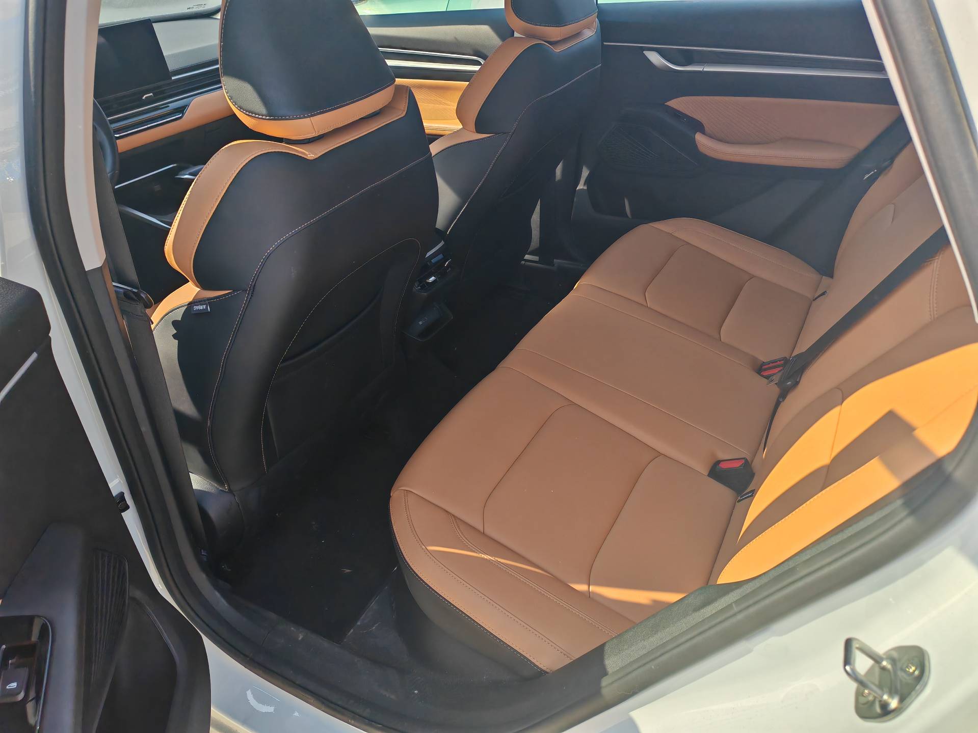 GEELY Emgrand 2024 #5 GEELY Emgrand 2024 car image #5