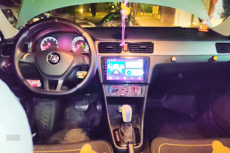 Volkswagen Santana 2016 صورة سيارة #11