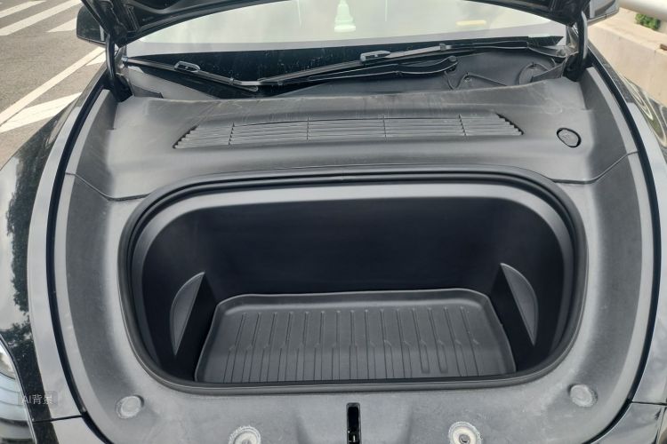 Tesla Model Y 2023 #22 Tesla Model Y 2023 car image #22
