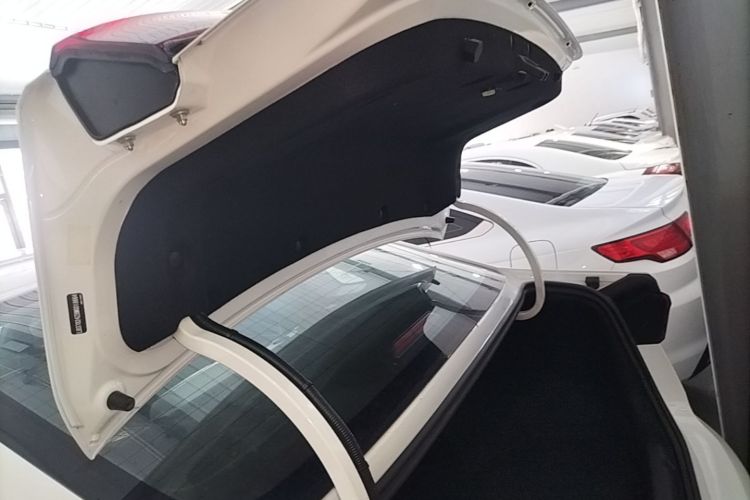 GEELY Emgrand 2021 #19 GEELY Emgrand 2021 car image #19