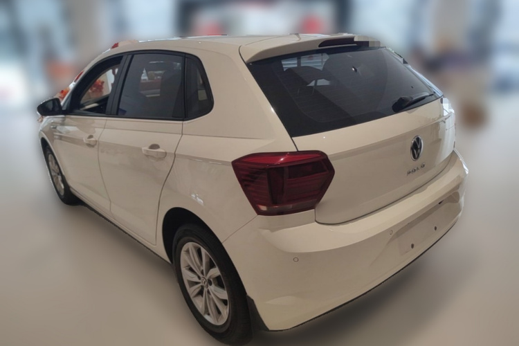 Volkswagen Polo 2022 car image #5