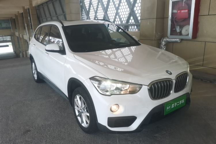 BMW X1 2019 #6 BMW X1 2019 car image #6