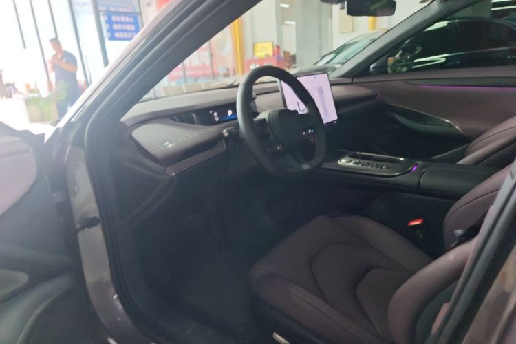 MI SU7 2025 car image #16
