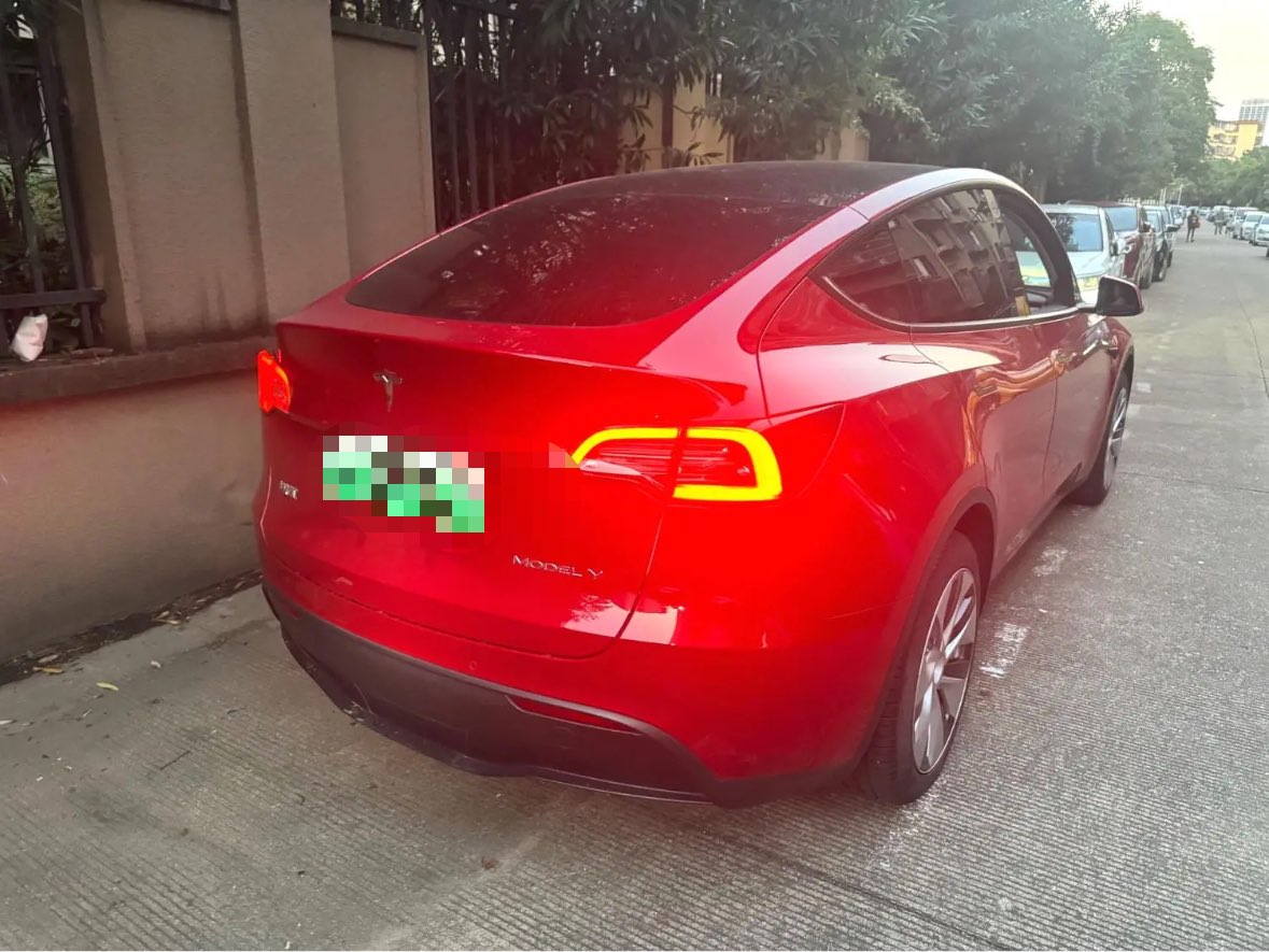 Tesla Model Y 2022 #4 Tesla Model Y 2022 immagine di auto #4