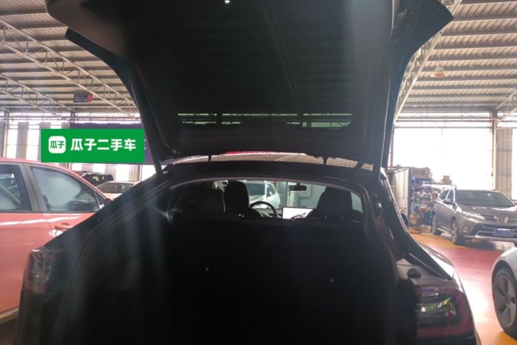 Tesla Model Y 2023 #19 Tesla Model Y 2023 car image #19