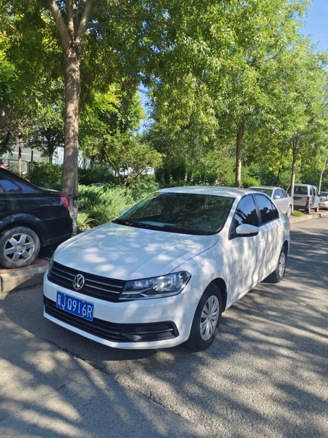 Volkswagen Santana 2021 car image 