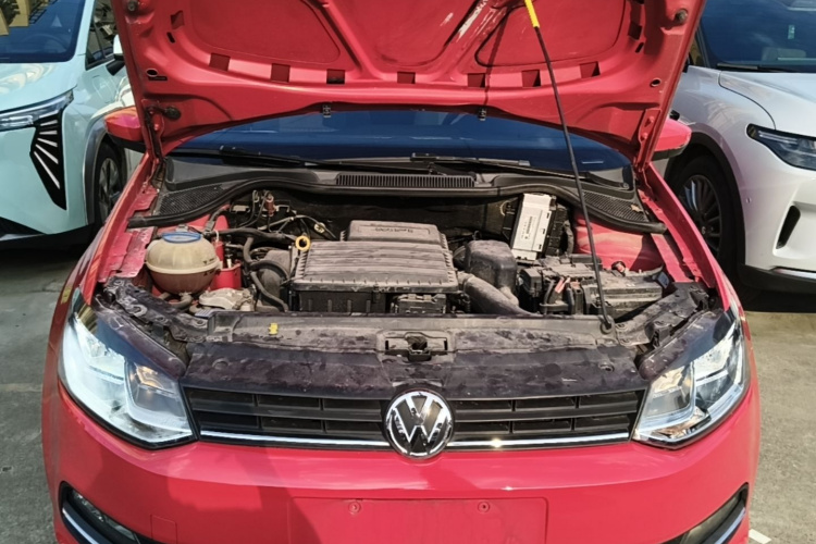 Volkswagen Polo 2016 car image #20