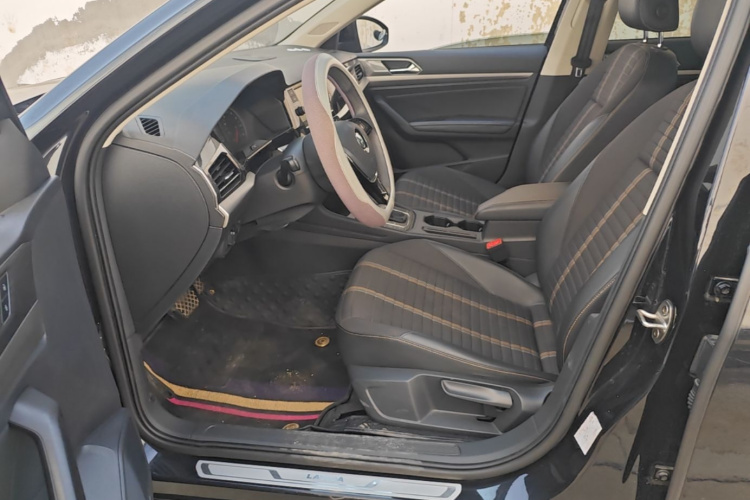 Volkswagen Lavida 2019 car image #15