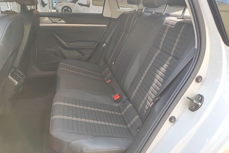 Volkswagen Lavida 2022 car image #17