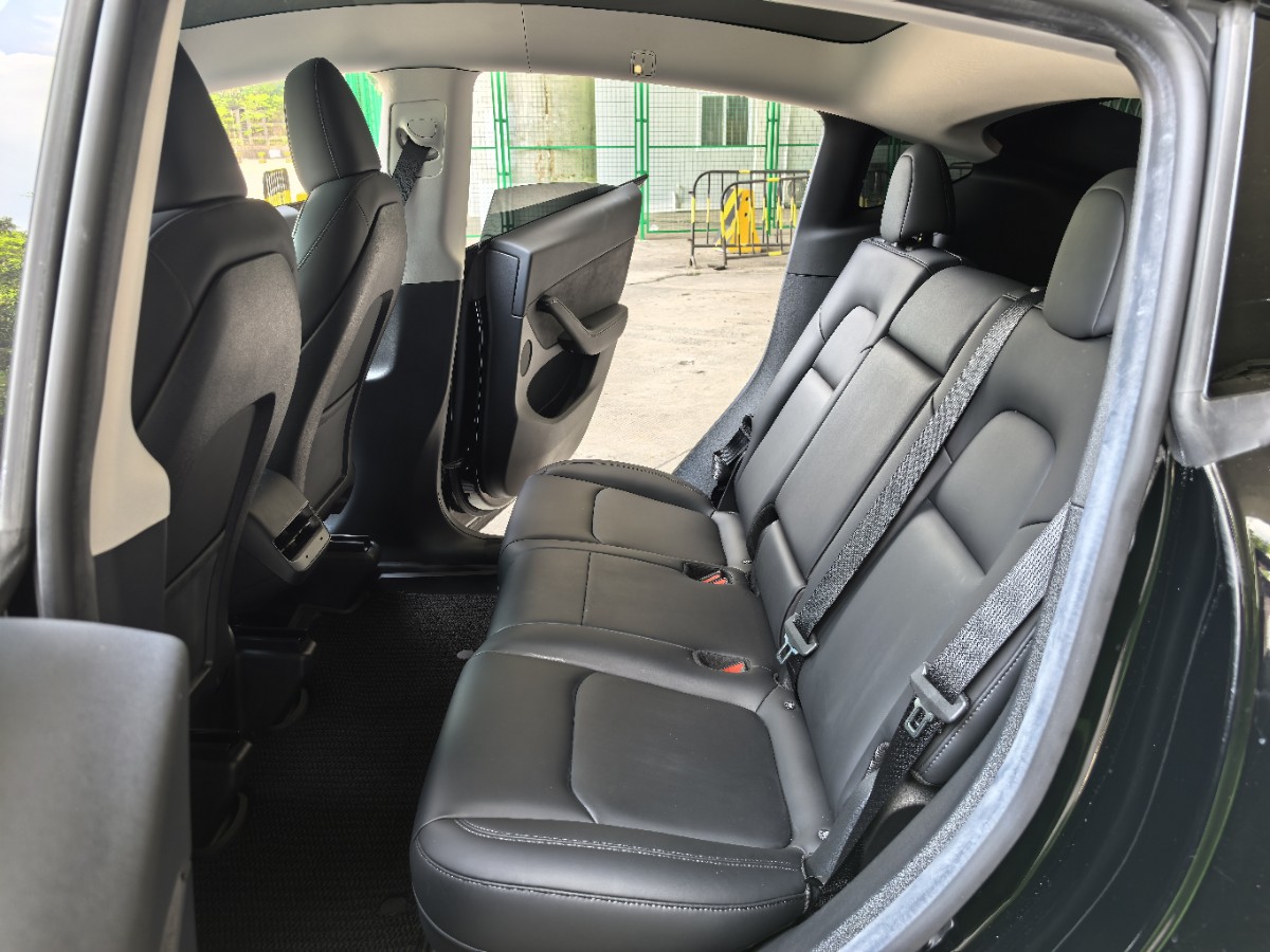 Tesla Model Y 2022 #7 Tesla Model Y 2022 car image #7