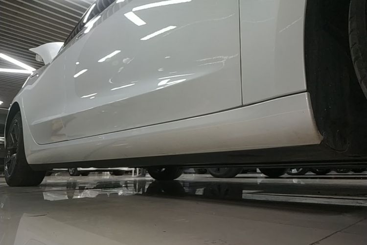 Tesla Model 3 2021 car image #26
