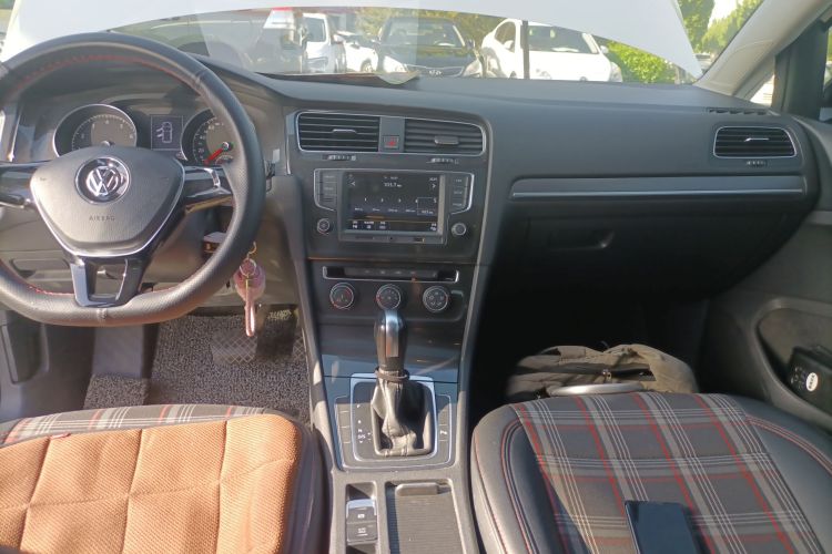 Volkswagen Golf 2017 #13 Volkswagen Golf 2017 car image #13