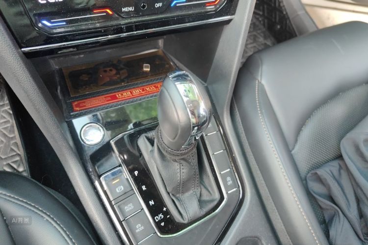 Volkswagen Tharu 2021 car image #16