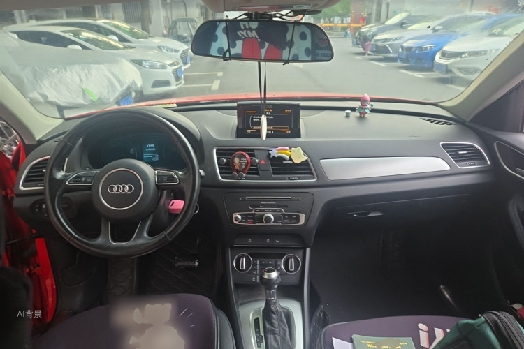 Audi Q3 2016 car image #11