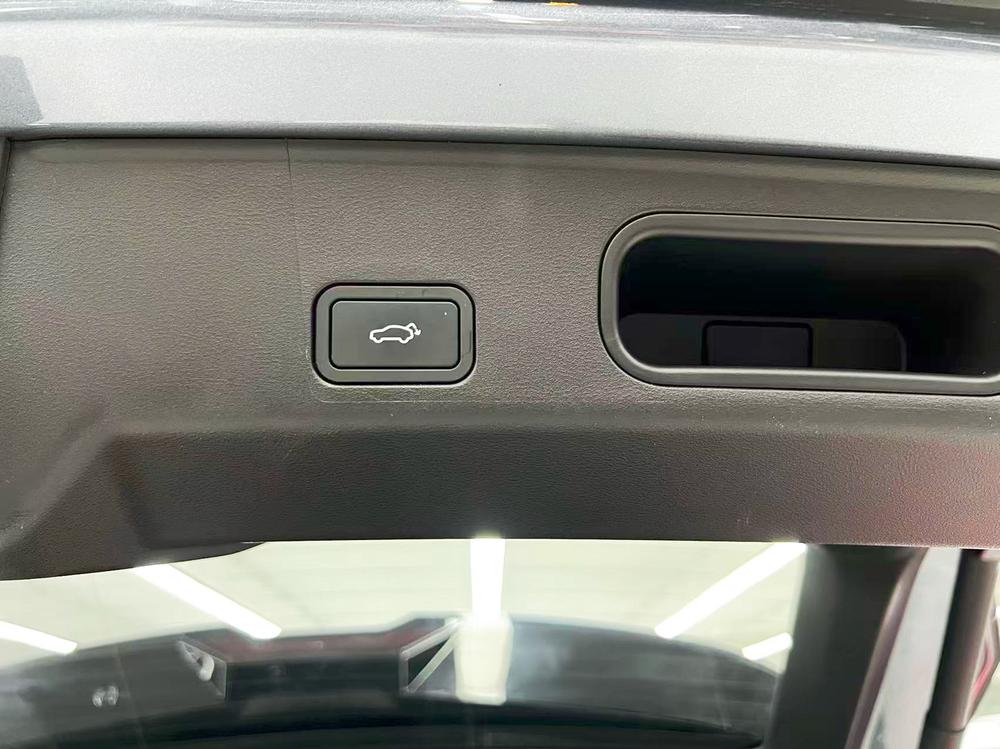 2026 #14 2026 imagen de coche #14