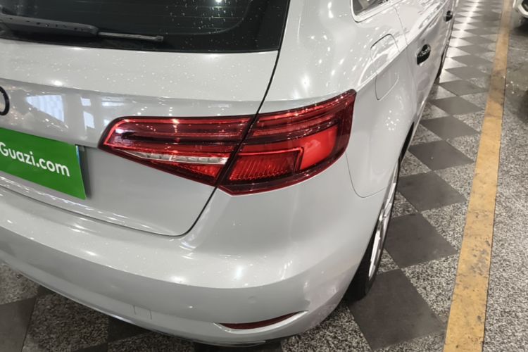 Audi A3 2019 car image #8