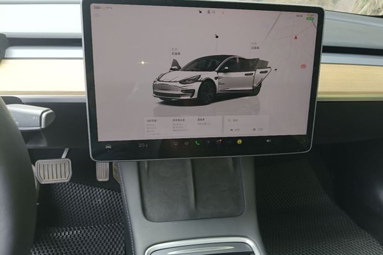 Tesla Model 3 2022 car image #13