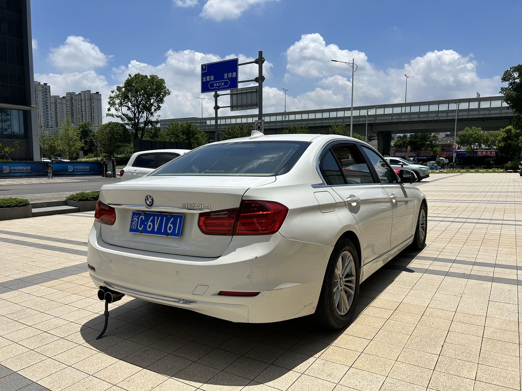 BMW 3 Series 2013 car image #10