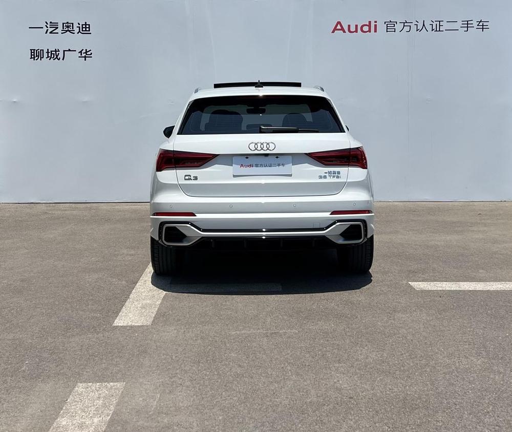 Audi Q3 2025 car image #3