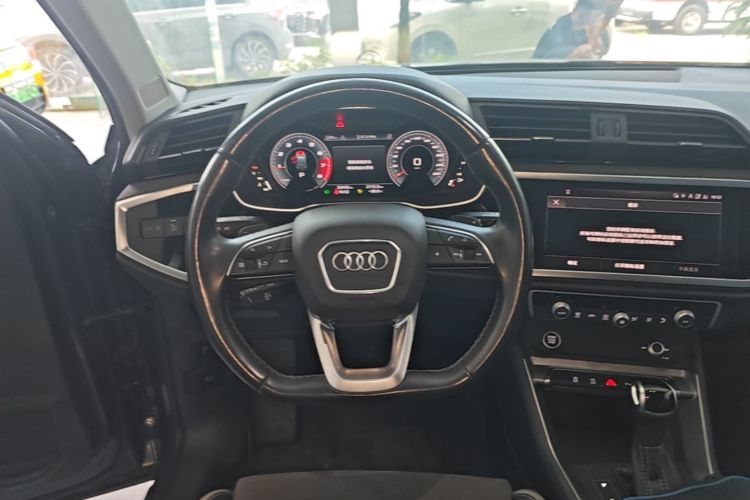 Audi Q3 2022 #15 Audi Q3 2022 car image #15