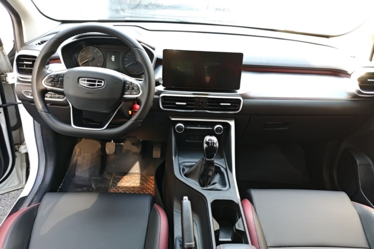 GEELY Coolray 2021 car image #10