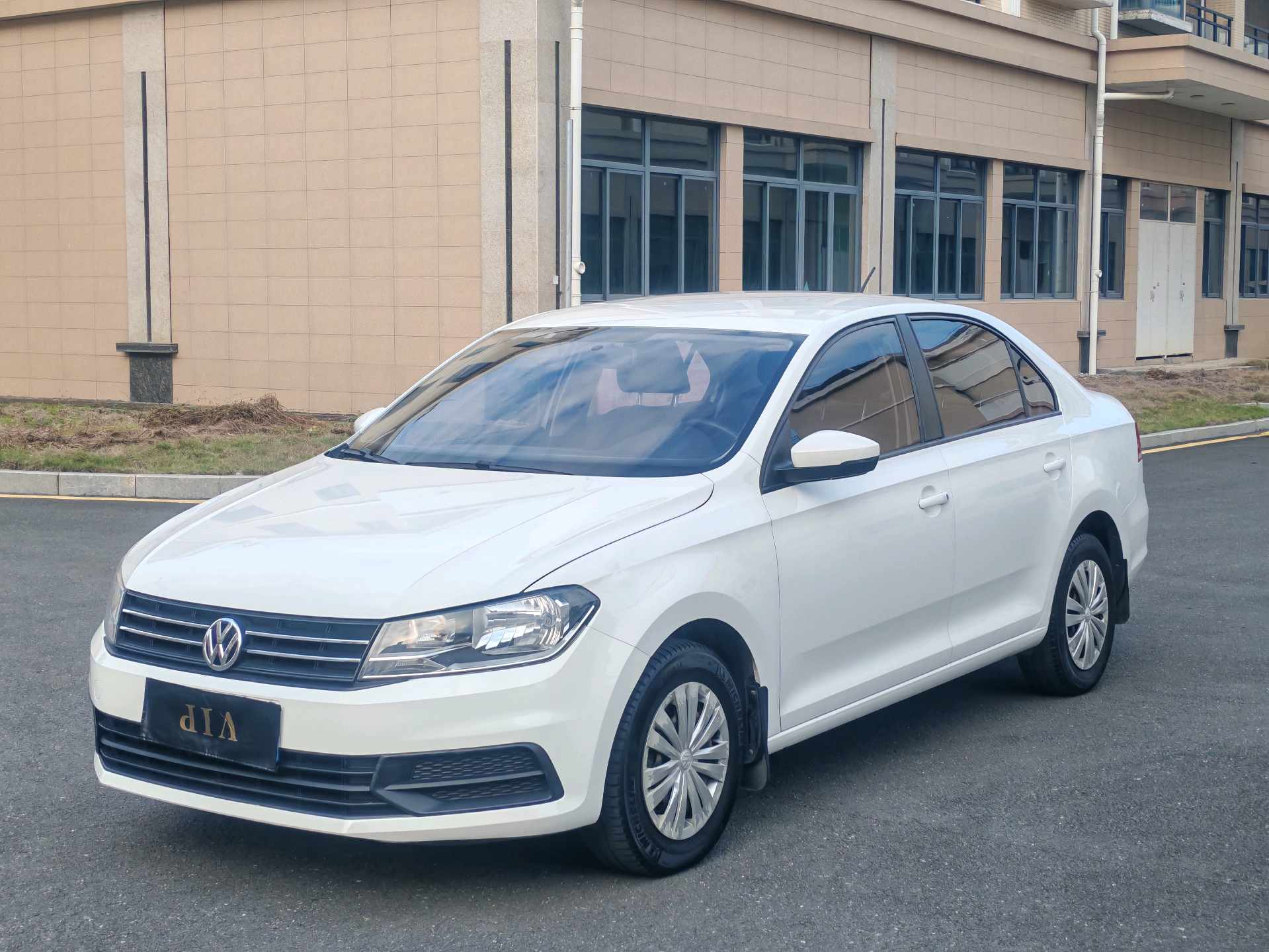 Volkswagen Santana 2020 car image 