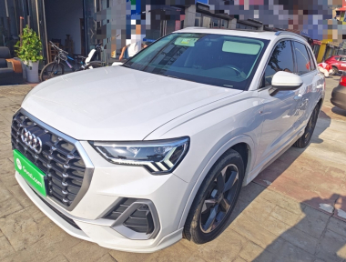 Audi Q3 2019 car image 