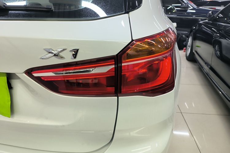 BMW X1 2017 #8 BMW X1 2017 car image #8