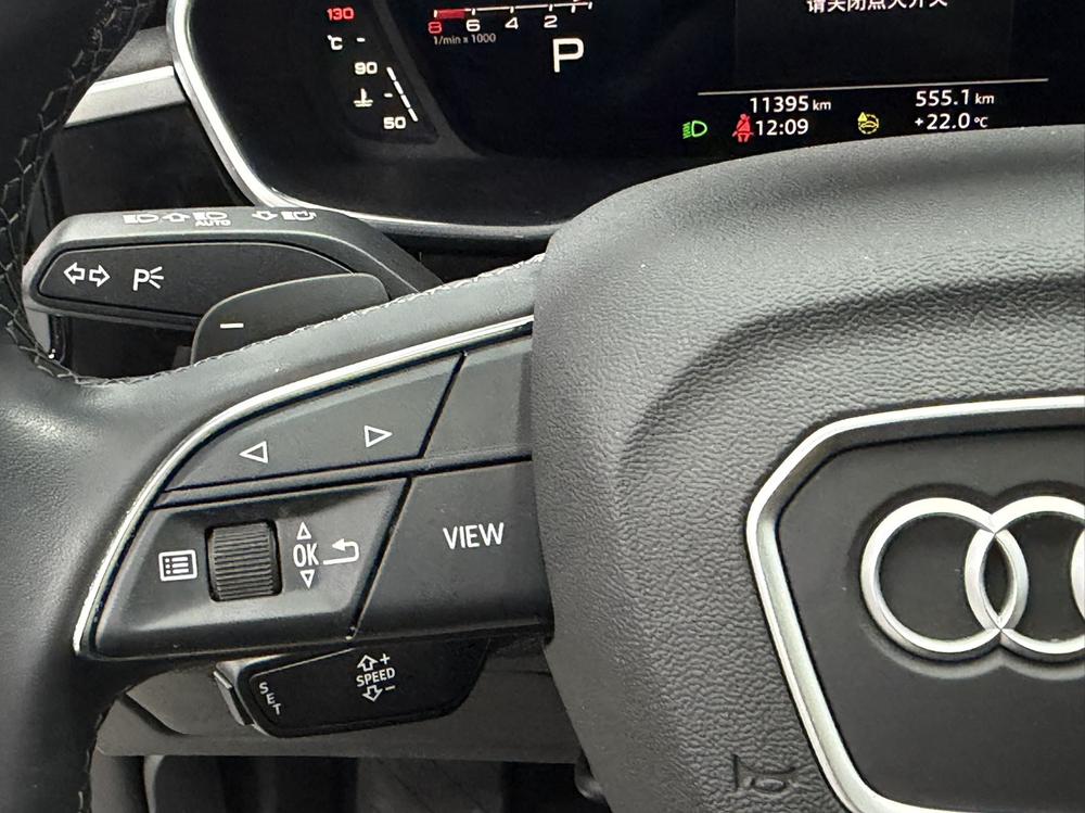 Audi Q3 2022 car image #18