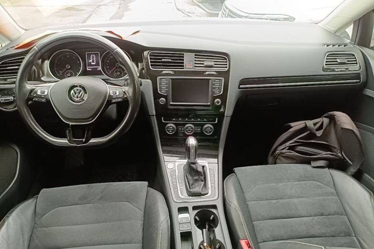 Volkswagen Golf 2016 car image #10