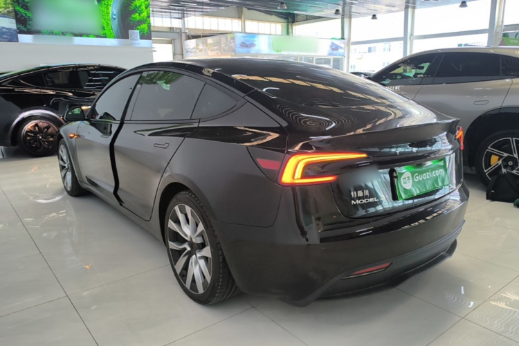 Tesla Model 3 2024 #5 Tesla Model 3 2024 car image #5